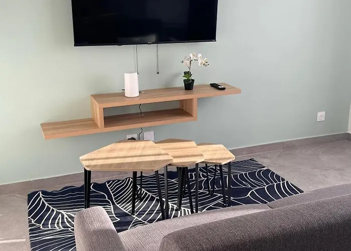 Le Detour - T2 De Standing Neuf Appartement *